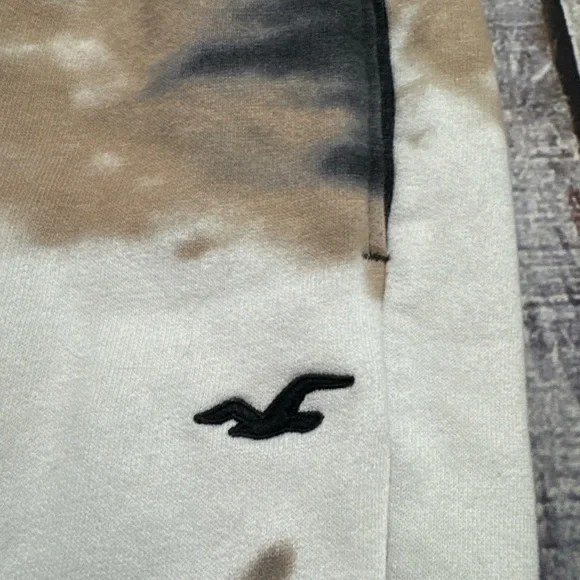 Hollister Tie-Dye Ultra High Rise Sweatpants - Picture 2 of 5